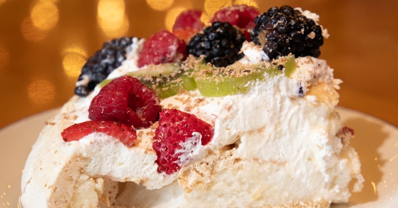 A served Pavlova cake piece