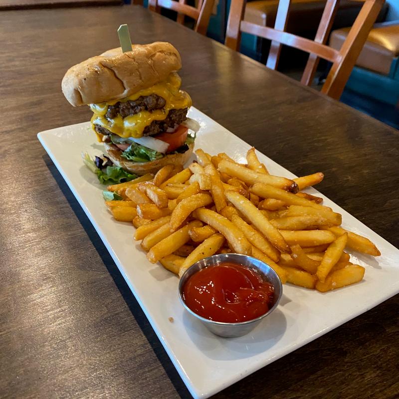 Classic Burger (GF w/ Bun) photo