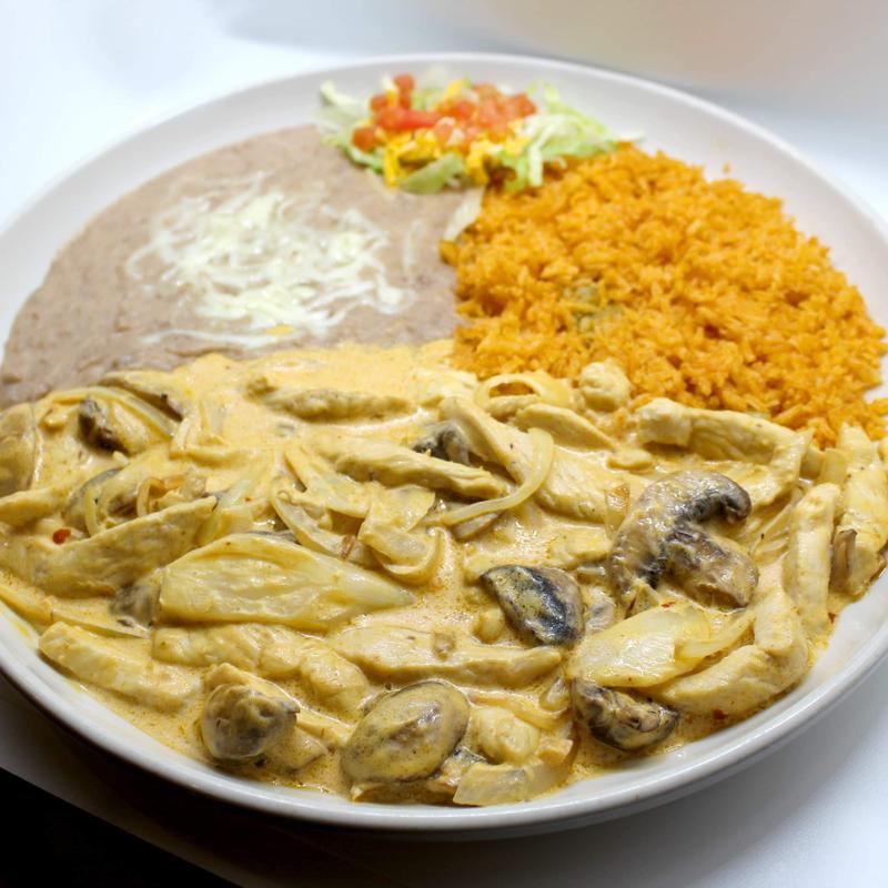 #30 Pollo a la Crema (Creamy Chicken) photo