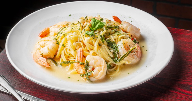 Shrimp scampi pasta