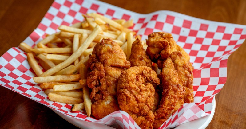 Chicken tenders with fries