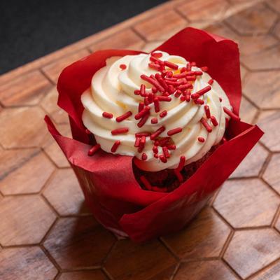 A nicely arranged dessert.