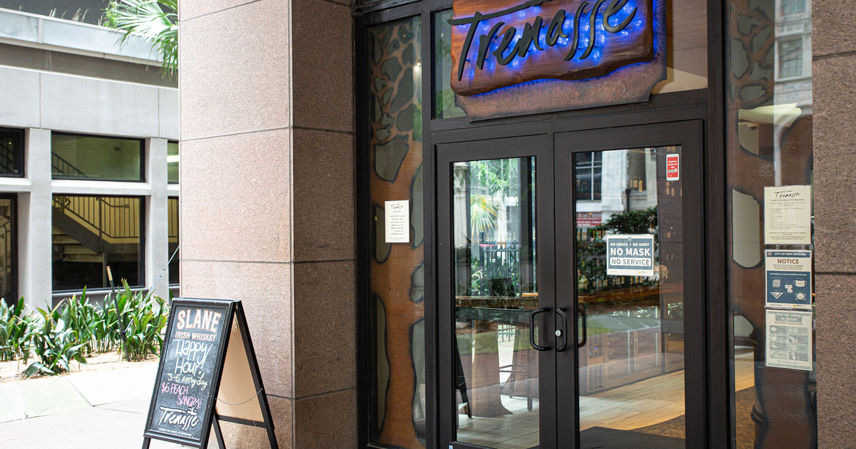 Entrance to Trenasse