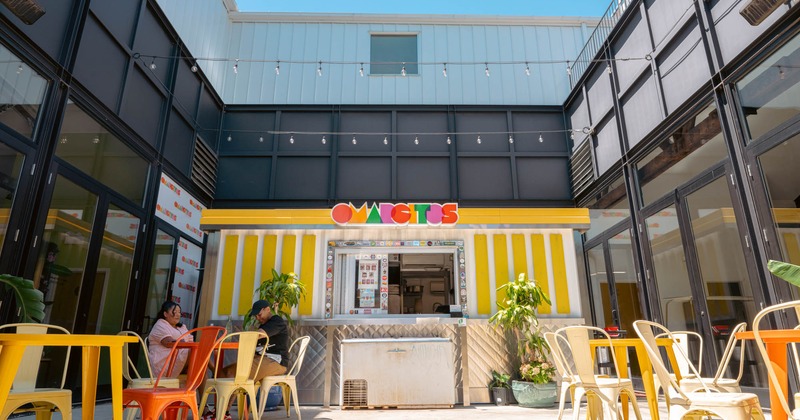 Exterior, seating area