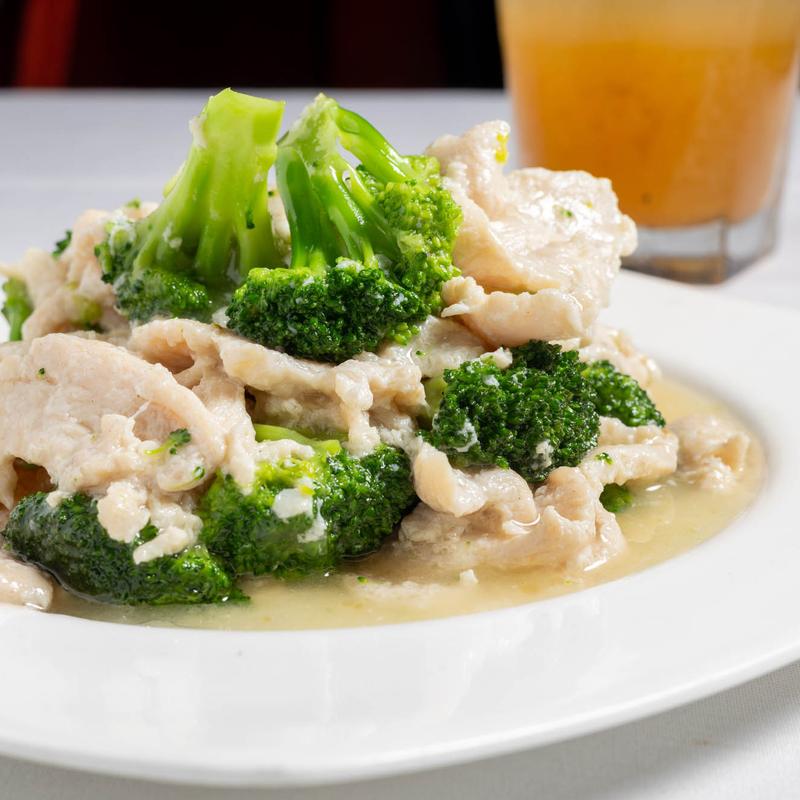 menu item 39 of 39, Chicken with Broccoli or Peapods