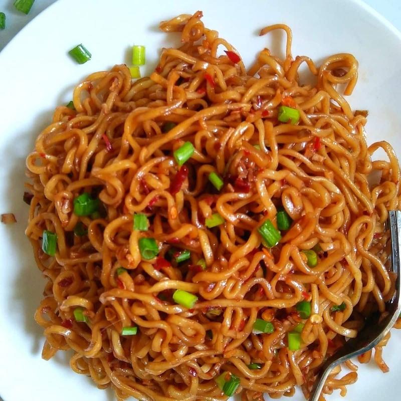 Stir-Fry Ramen Bowl photo