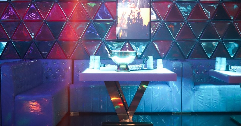 Nightclub booth seating