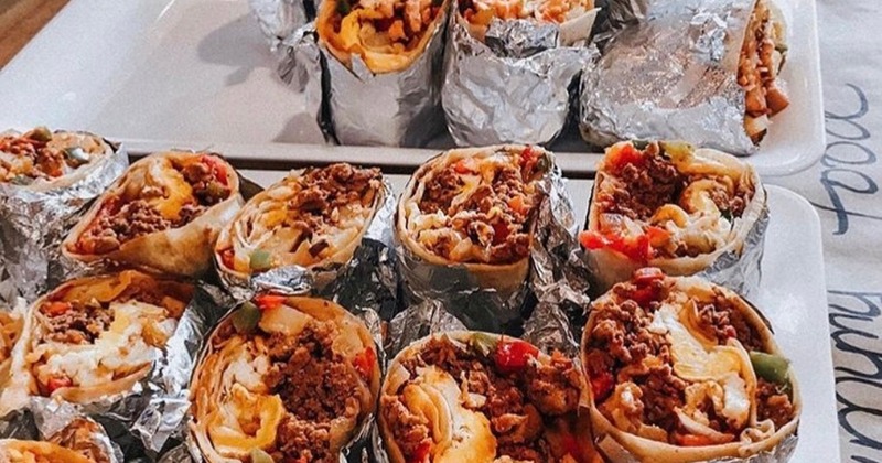 Breakfast burritos trays