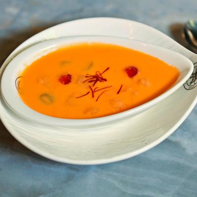 Mango creamy dessert.