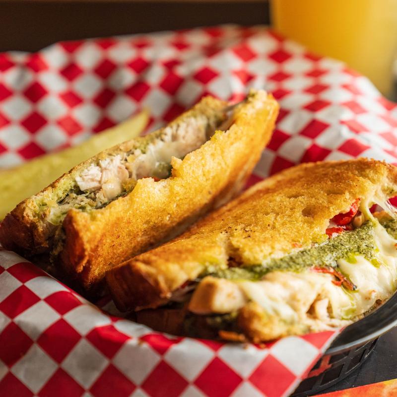 menu item 18 of 21, Grilled Chicken Pesto