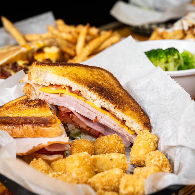 menu item 4 of 7, Famous Club