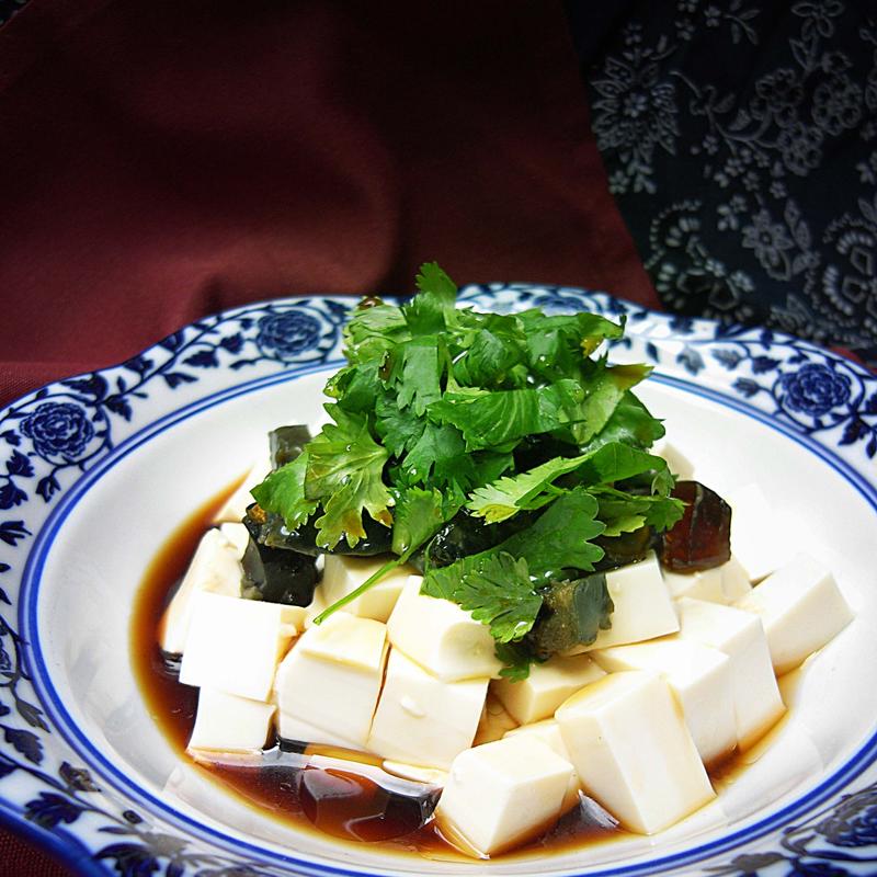 Tofu Tossed with Preserved Egg（皮蛋豆腐） photo