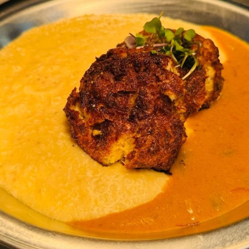 Crab Cakes & Grits photo