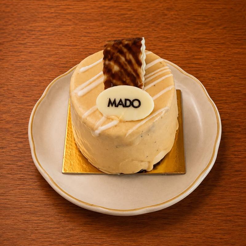 Caramel Mono Cake photo