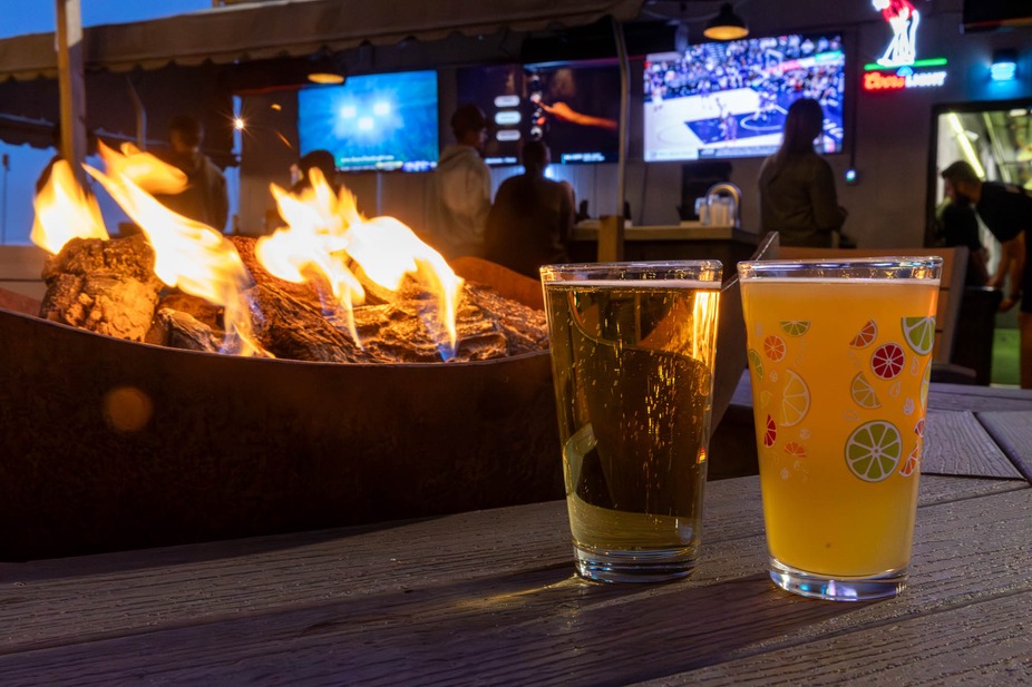 LIVE MUSIC WEDNESDAYS event photo