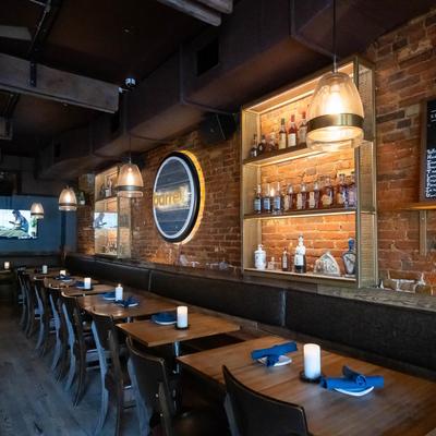 Dining area, banquette seating.