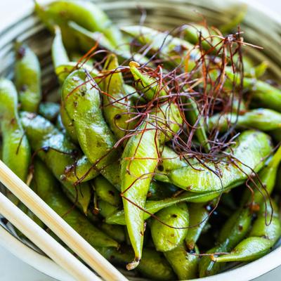 CLose up of garlic edamame bowl