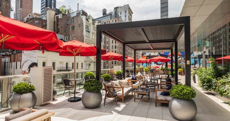 Outdoor, seating area