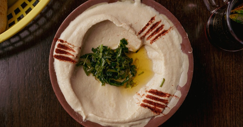 Hummus plate