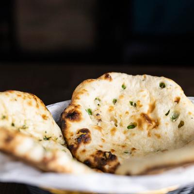 Naan plate, closeup