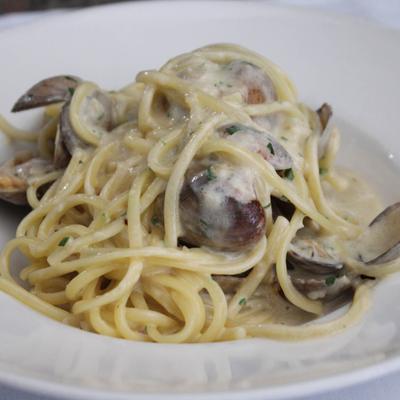 Pasta with clams.