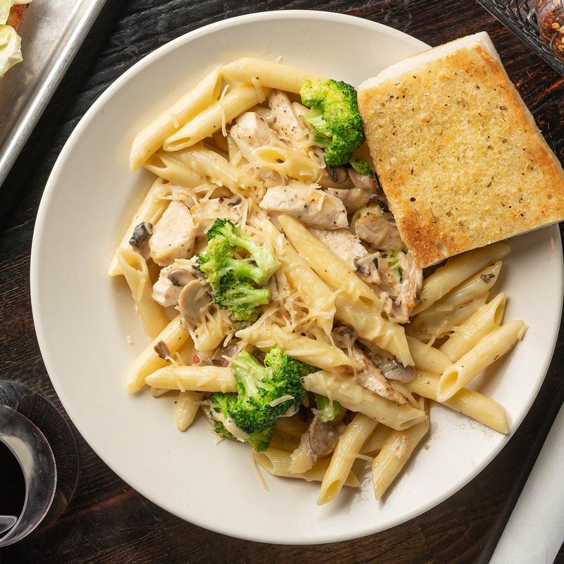 Chicken Garlic Alfredo photo