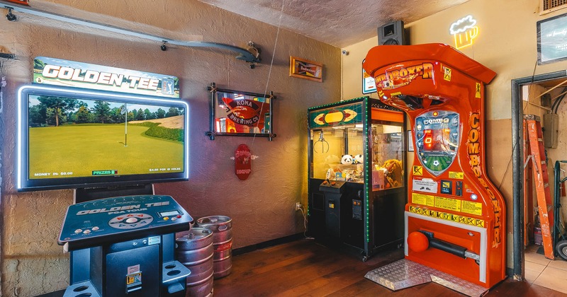 Interior, arcade games in the corner