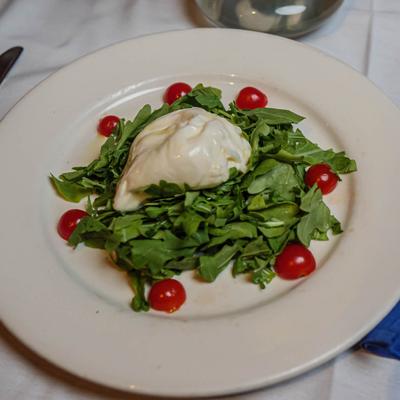 Burrata Salad, top view