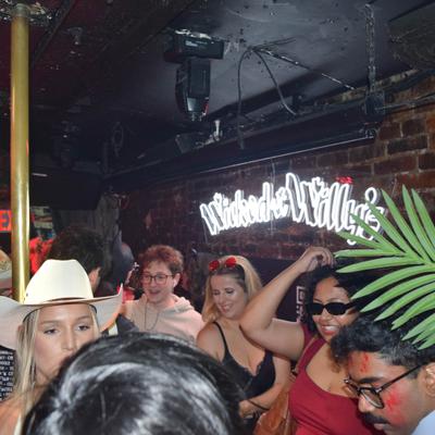 gallery photo number 355