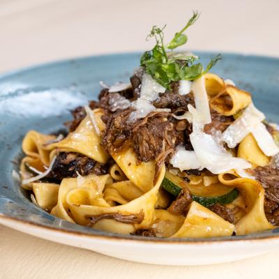 Pappardelle, side view.