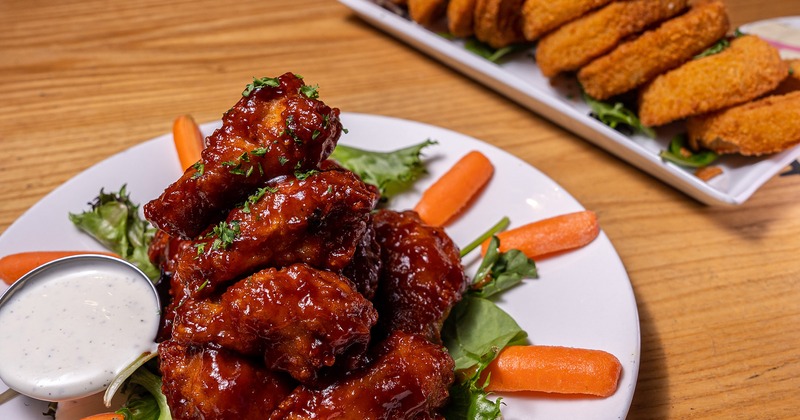 BBQ hot chicken and onion rings