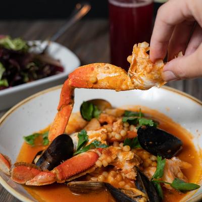 Crab legs and NW Cioppino