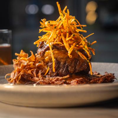 Short rib plate, side view