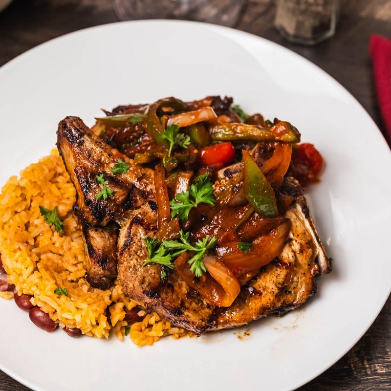 menu item 9 of 22, Chuleta Encebollada