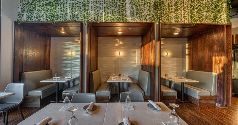 Interio, table ready for guests