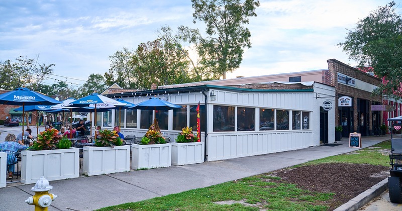 Exterior, outdoor seating area