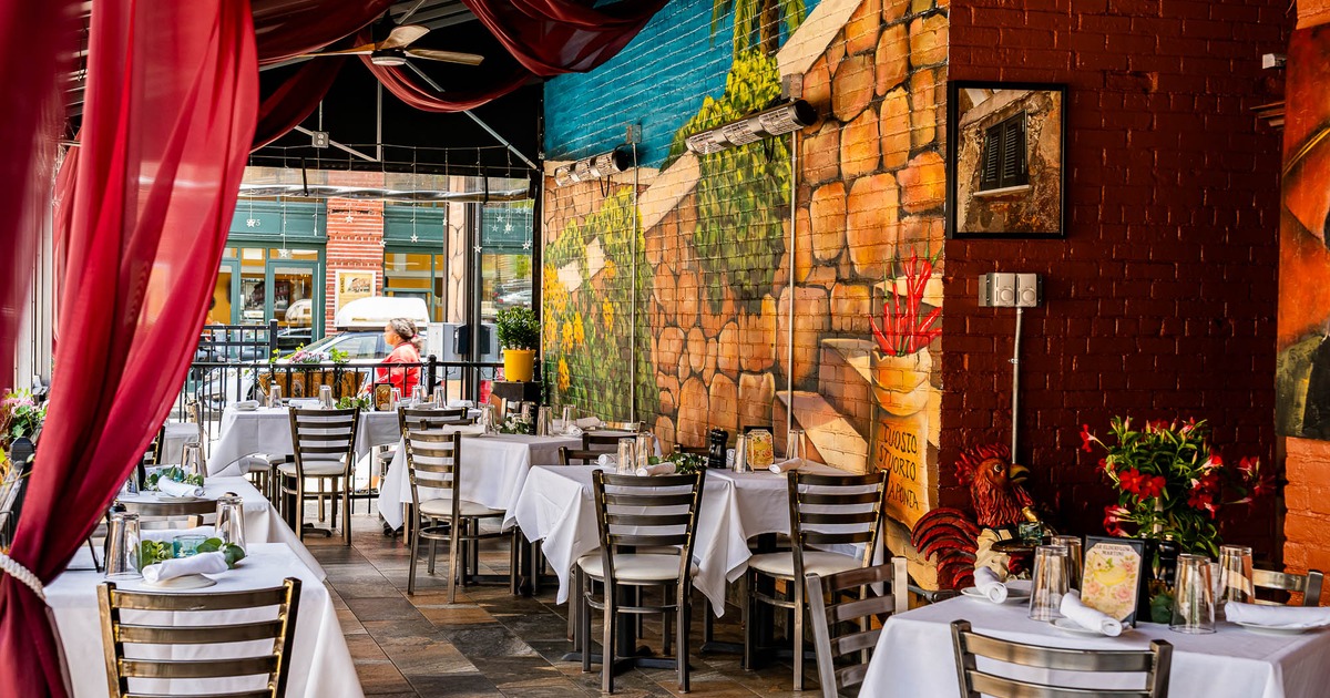 Exterior, amin seating area