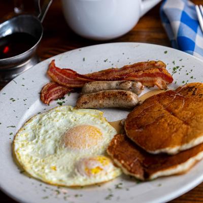 Pancake, Eggs, Sausage, Bacon (2-2-2-2)