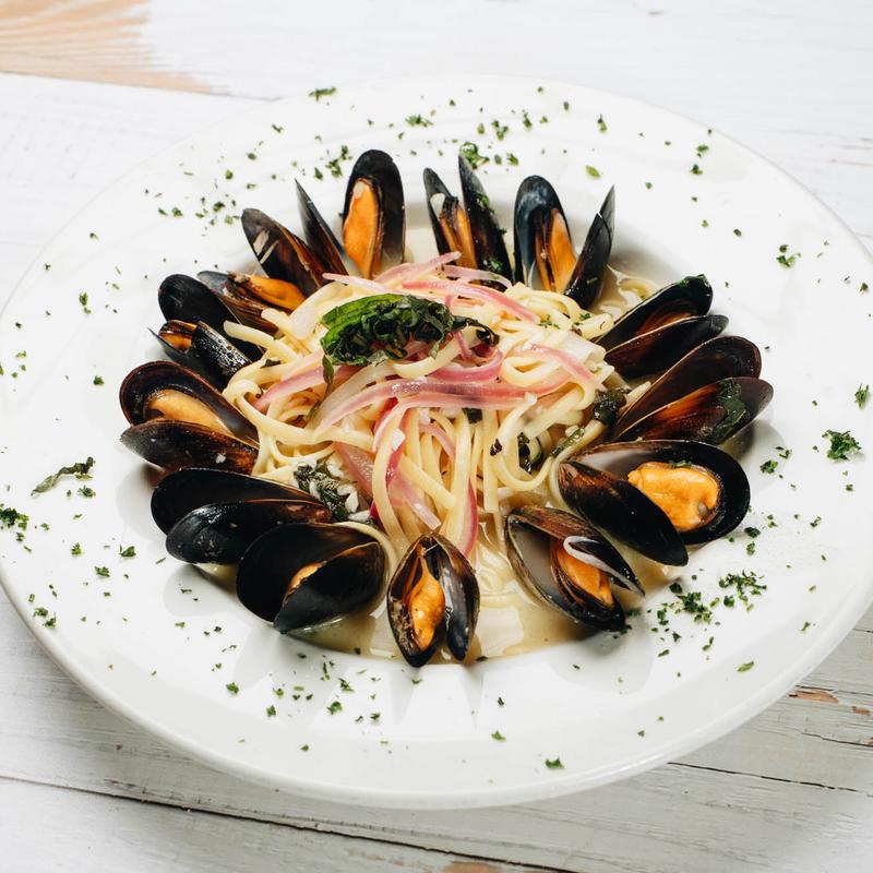 Linguine Mussels photo