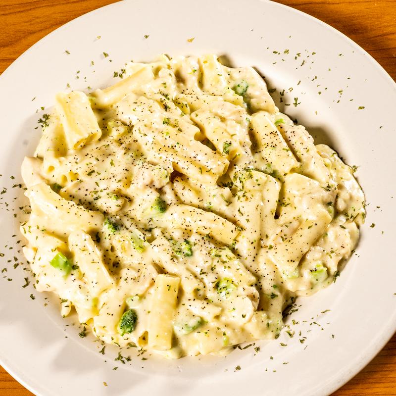 Penne Chicken Alfredo photo