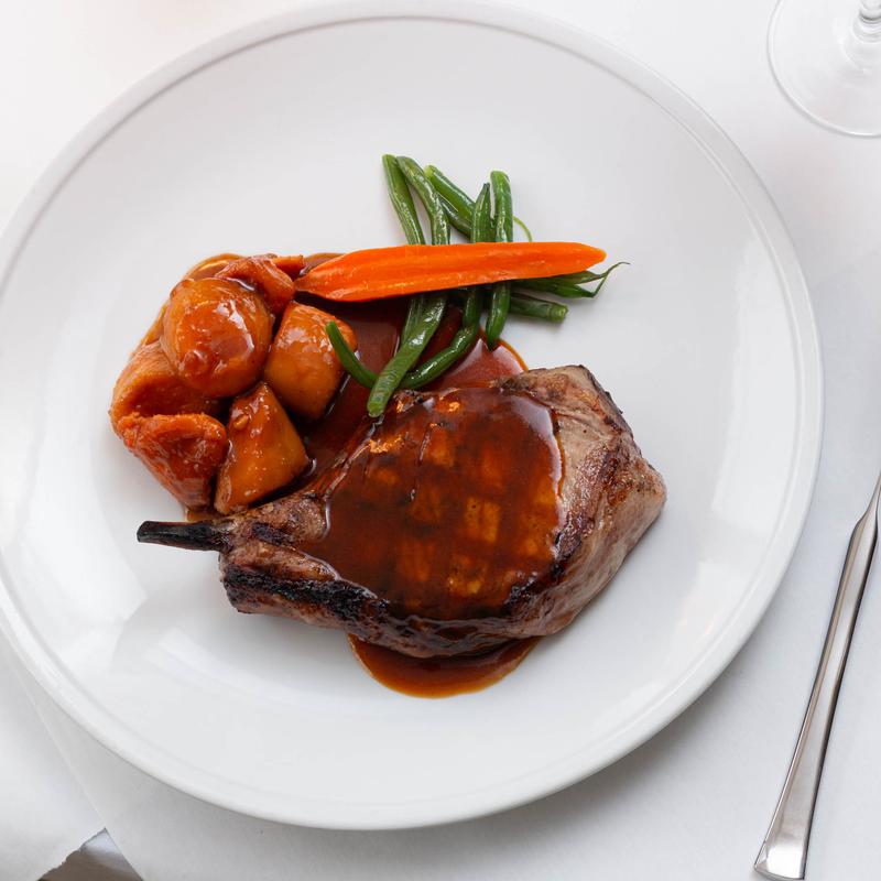 Grilled Pork Chop  - côtelette de porc grillée photo