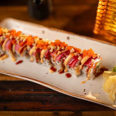 Tuna sushi rolls, topped with yellowfin tuna, crunchy tempura, roe, spicy mayo, and eel sauce.