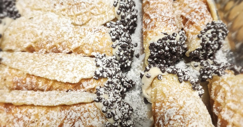 Chocolate Chip Cannoli