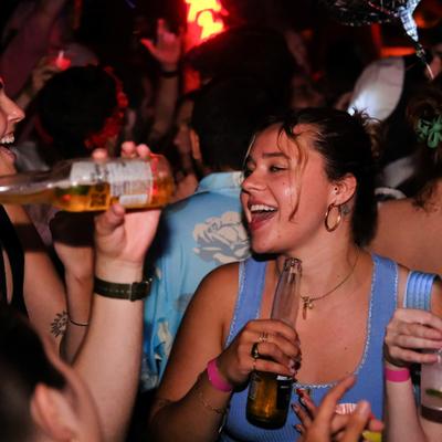 gallery photo number 77