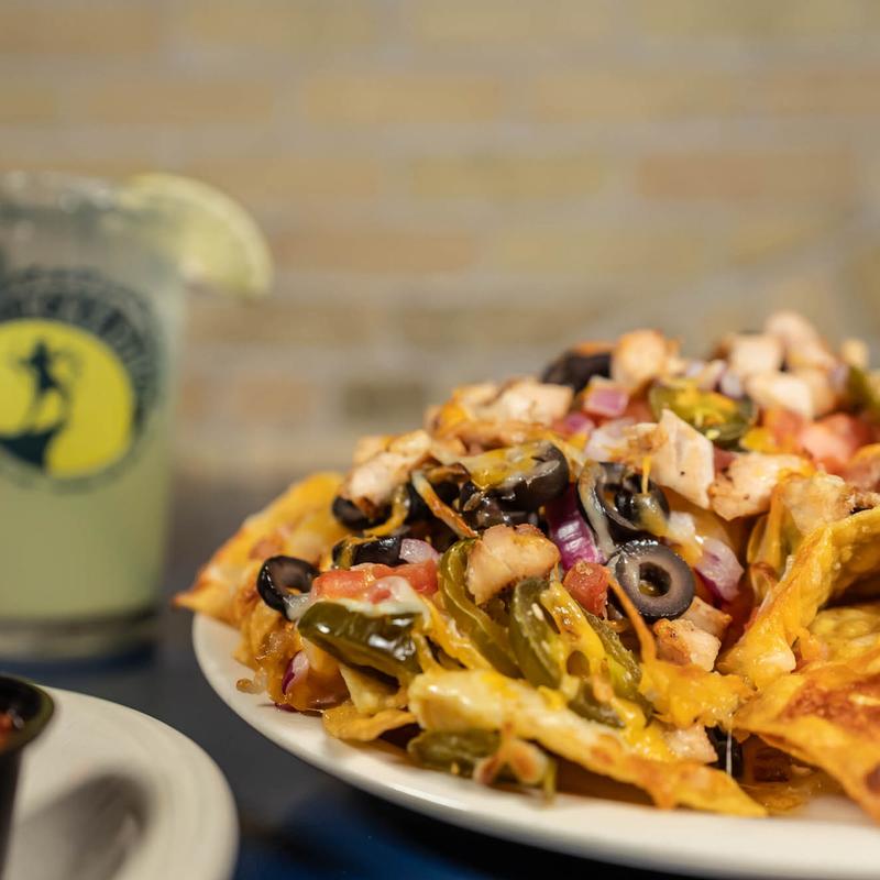 menu item 2 of 9, Nachos (V)