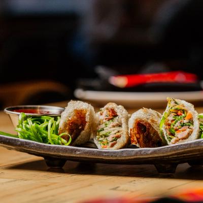 Peking duck, scallions, sweet peppers, leeks, orange, chili apricot jam.