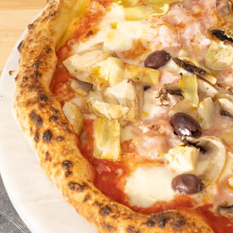 Capricciosa Pizza (Artichoke, Prosciutto) photo