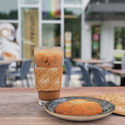 Coffee and cookie served outside