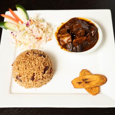 Oxtail with side dishes.