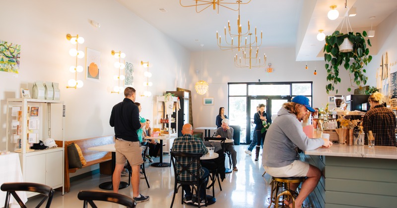Diner area, wide view